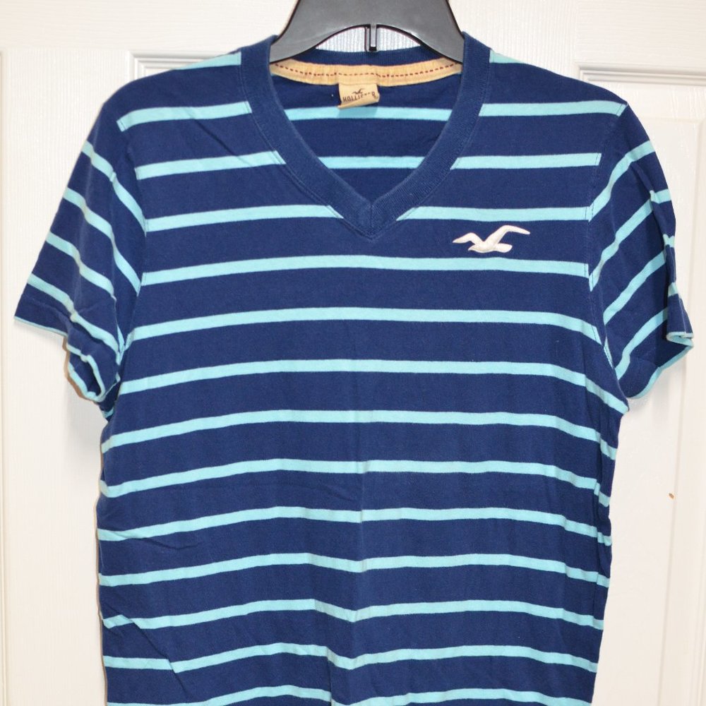 Hollister Classic Striped V-neck Shirt